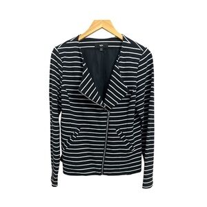 Mossino Chic Black and White Striped Blazer